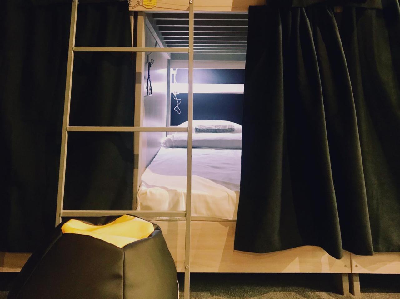 Yellow Park Hostel Koktobe Екстер'єр фото