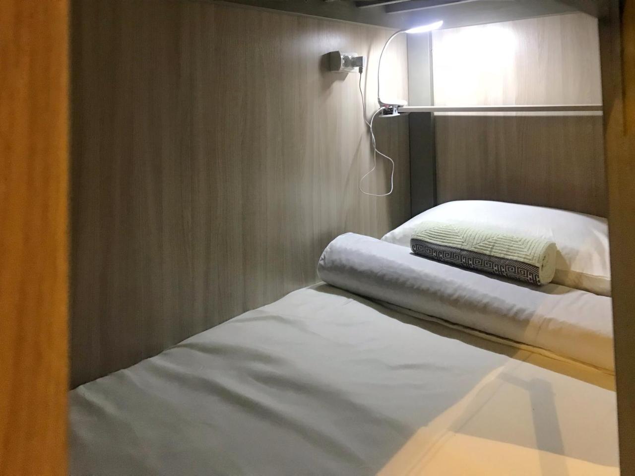 Yellow Park Hostel Koktobe Екстер'єр фото