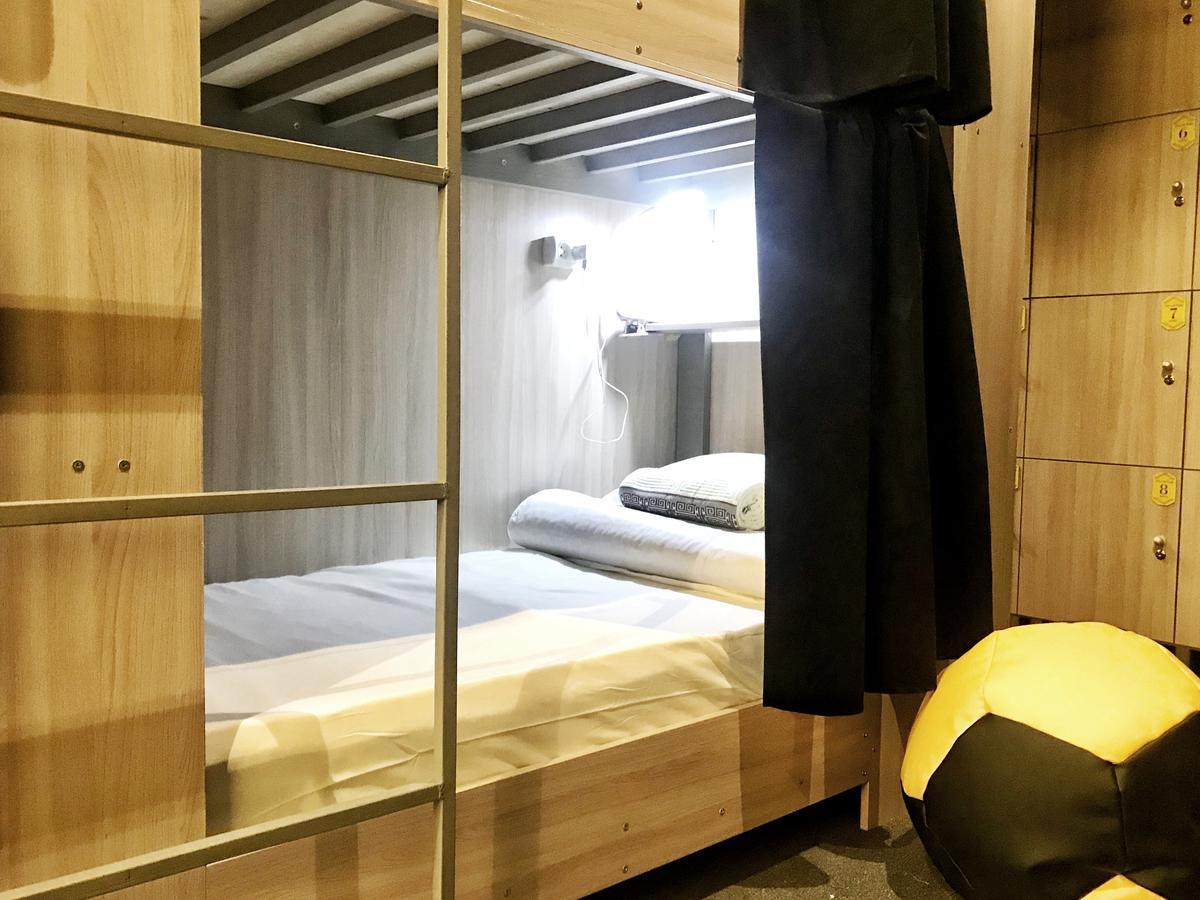 Yellow Park Hostel Koktobe Екстер'єр фото